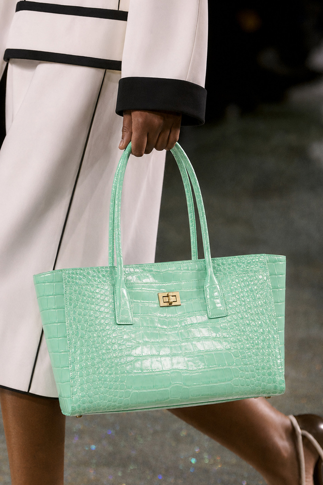 SHELKSBAG Glossy Crocodile Emb - Leather Work Handbags For Women 评论和价格